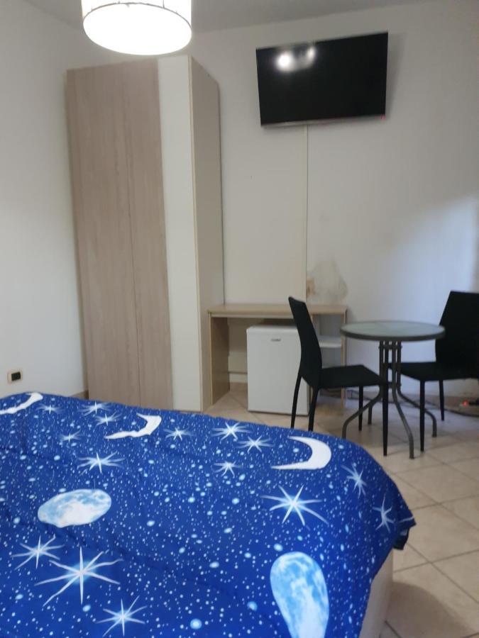 Romeo1 Leilighet Gallarate Eksteriør bilde