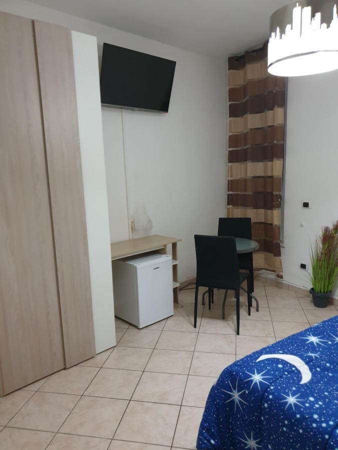 Romeo1 Leilighet Gallarate Eksteriør bilde