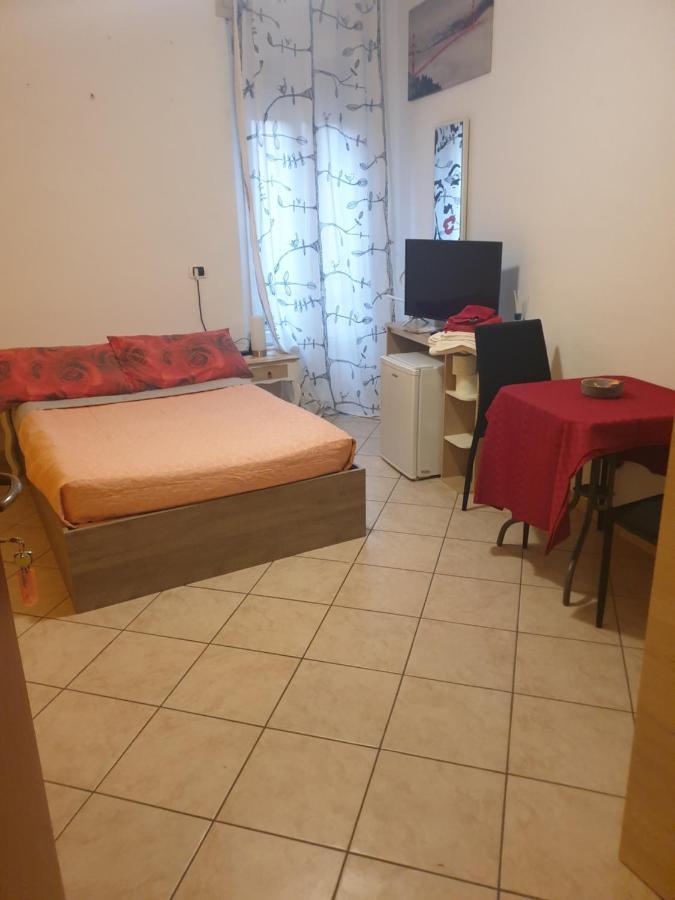 Romeo1 Leilighet Gallarate Eksteriør bilde